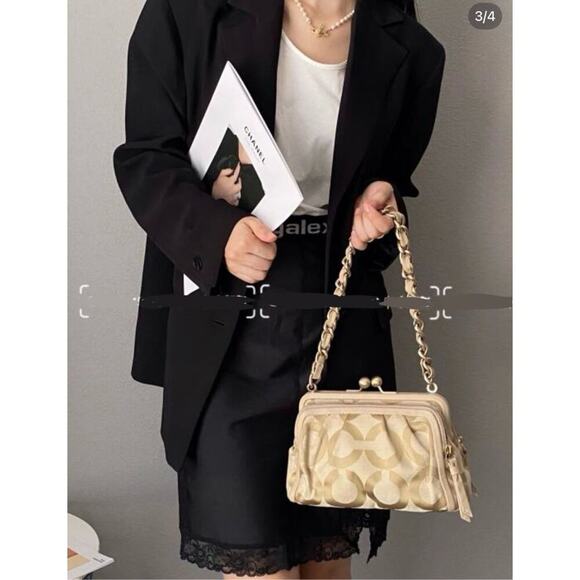 Coach Vintage Parker Op Art Shoulder Handbag No.13623 Signature C - Picture 2 of 12